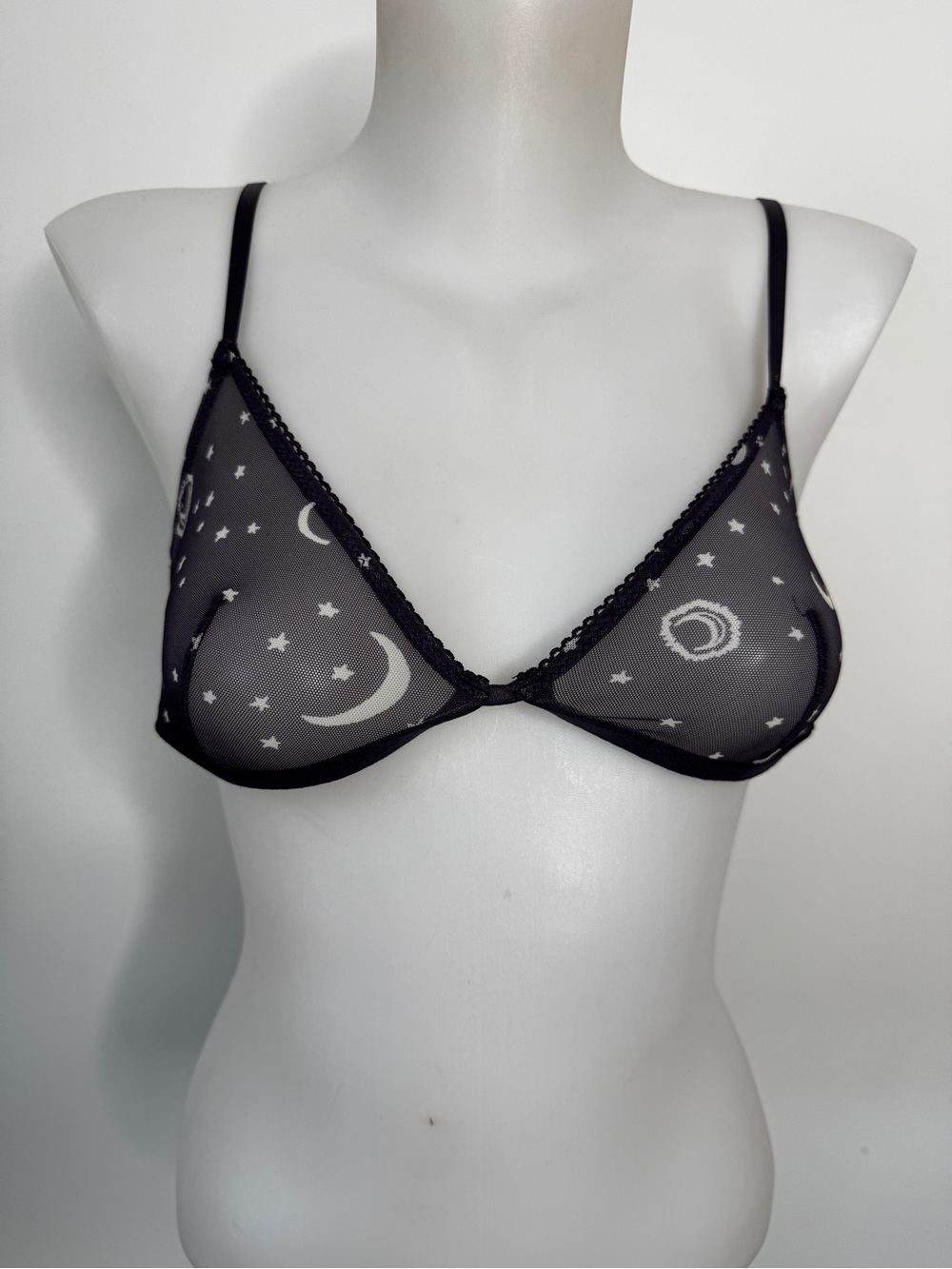 UO Urban Outfitters Out From Under Celestial Bralette Bra Sheer Mesh Sz 34B